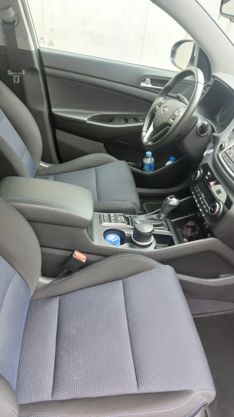 Hyundai Tucson, снимка 8 - Автомобили и джипове - 52898640