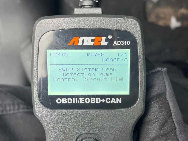 Audi Q5 * Komfort * CARFAX * БЕЗ ПЪРВОНАЧАЛНА ВНОСКА, снимка 10 - Автомобили и джипове - 53053181