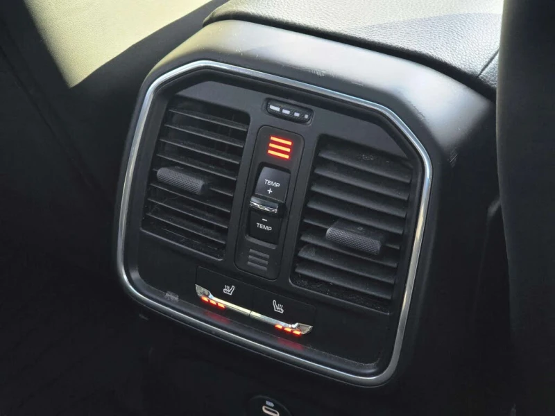 Porsche Macan S AWD * CARFAX * АвтоКредит* (ЦЕНА ДО БГ), снимка 16 - Автомобили и джипове - 53273220