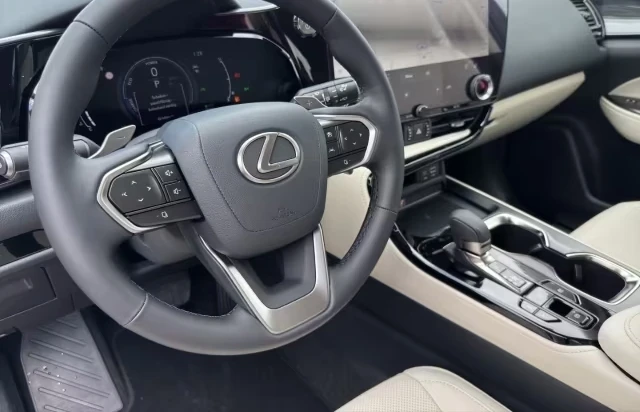 Lexus NX 350h EXECUTIVE 2.5/243 HP/FWD/CAM/NAVI/318h, снимка 10 - Автомобили и джипове - 55503532