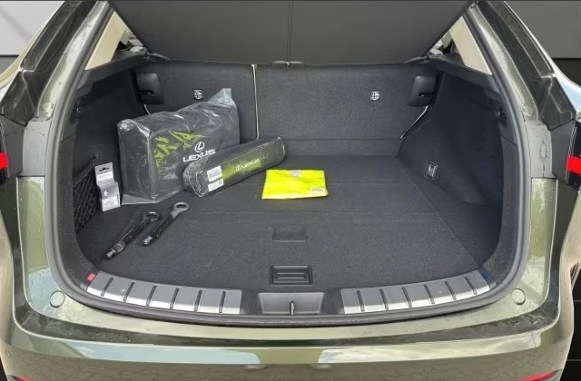 Lexus NX 350h EXECUTIVE 2.5/243 HP/FWD/CAM/NAVI/318h, снимка 8 - Автомобили и джипове - 55503532