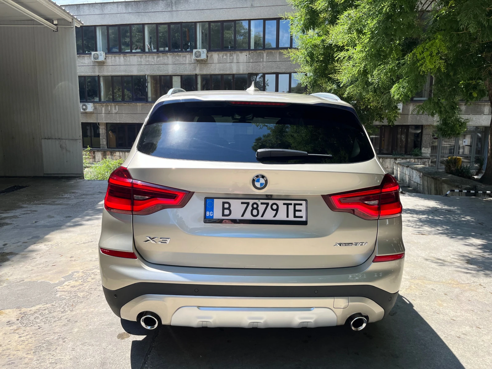 BMW X3 30i INDIVIDUAL* Pano* Head-Up* Harman/Kardon* 360* - изображение 5