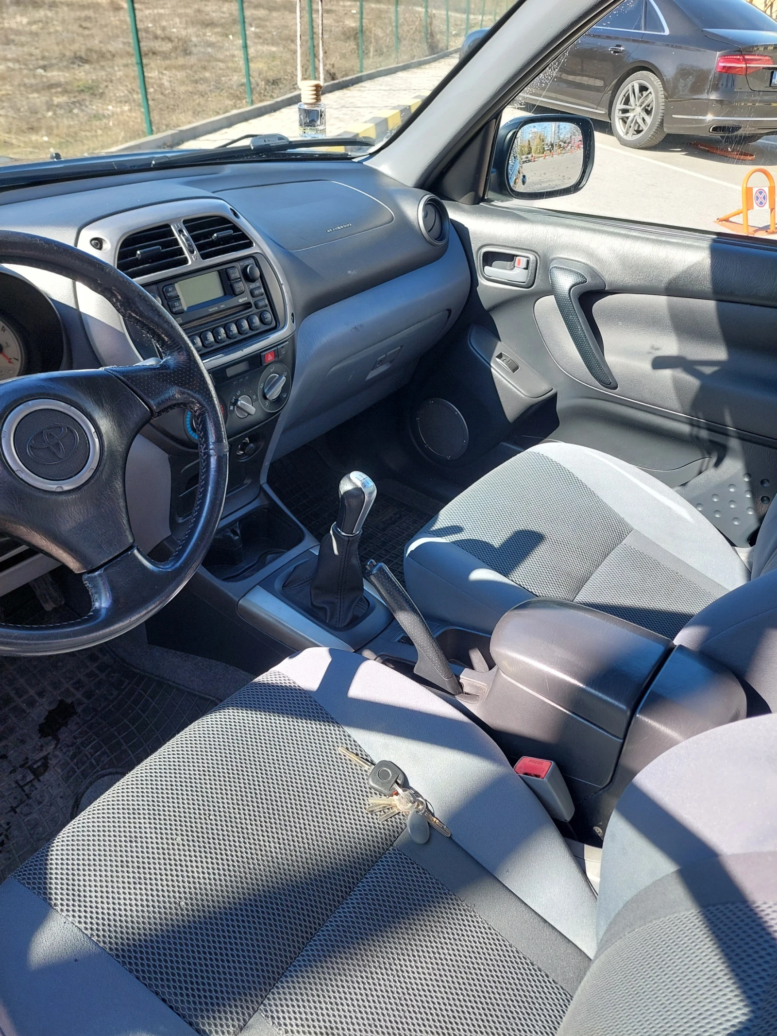 Toyota Rav4 2.0  D4D italia - изображение 8