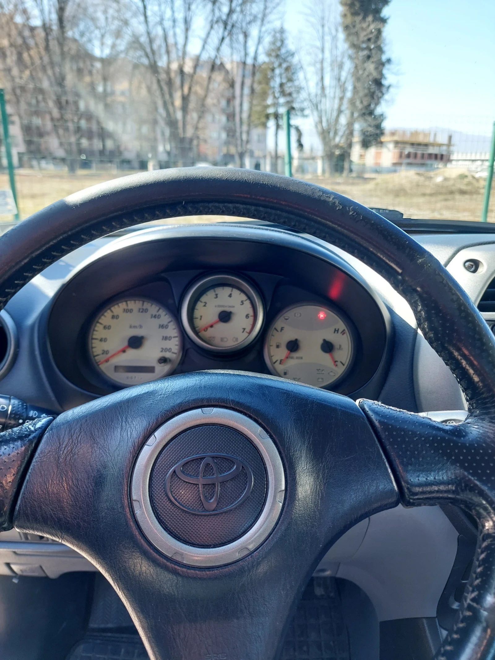 Toyota Rav4 2.0  D4D italia - изображение 9