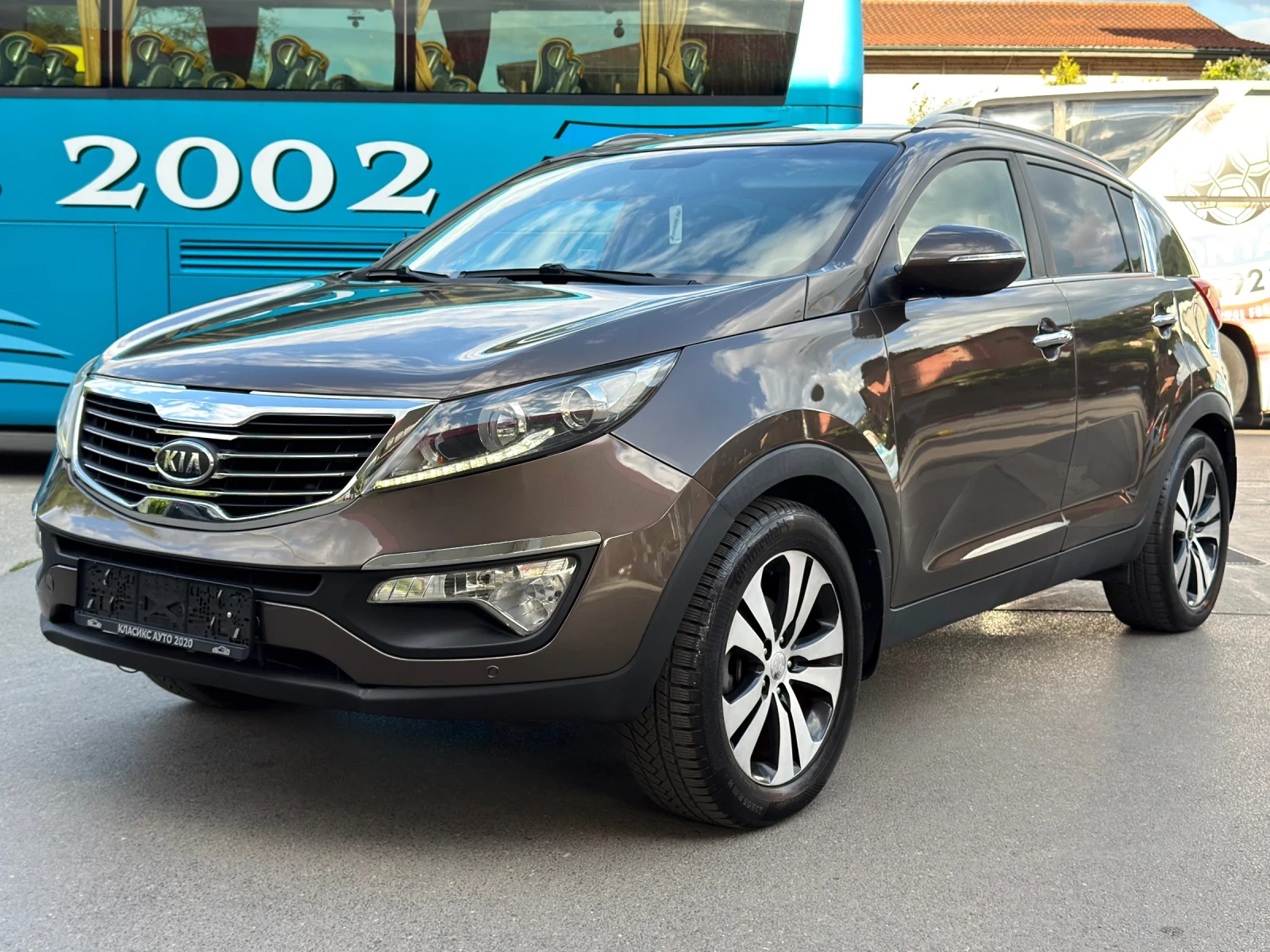 Kia Sportage 2.0CRDi Автоматик* Навигация* Камера, снимка 4 - Автомобили и джипове - 52495389