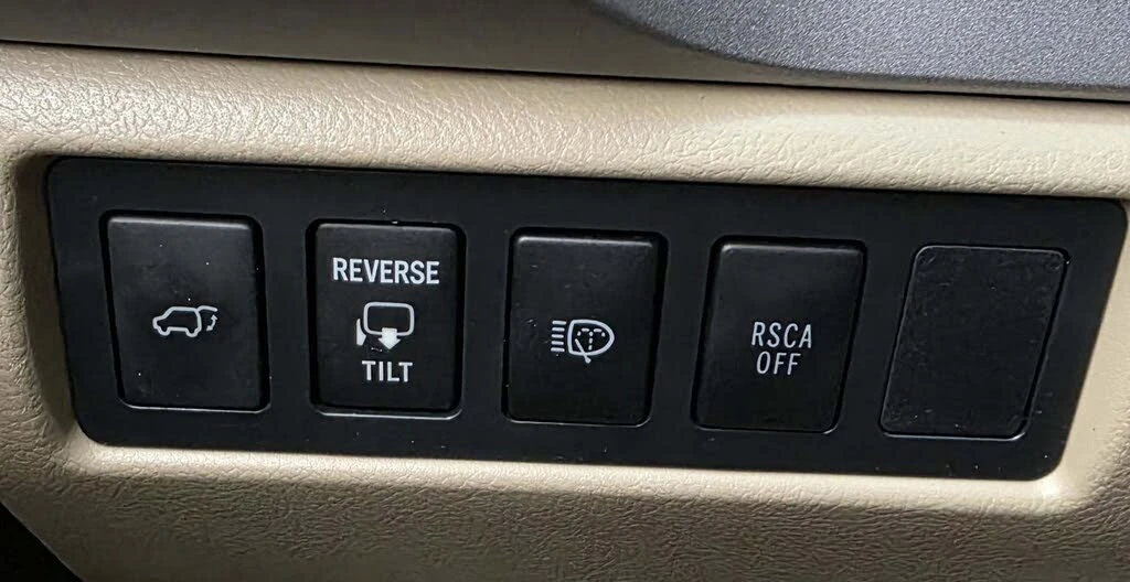 Toyota Sequoia PLATINUM* V8* КОЖА* ПОДГРЕВ* КАМЕРА* JBL - изображение 6