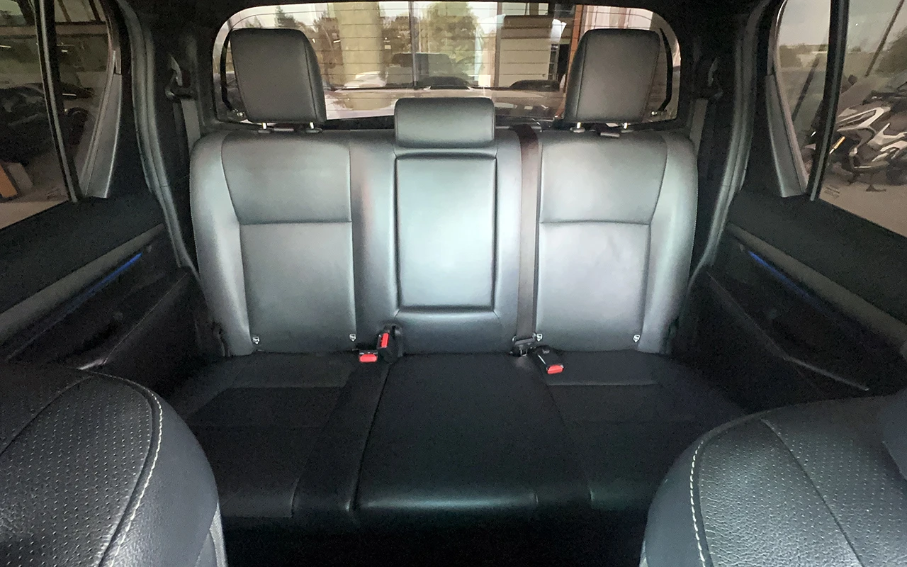 Toyota Hilux 2.8D, снимка 8 - Автомобили и джипове - 54428672