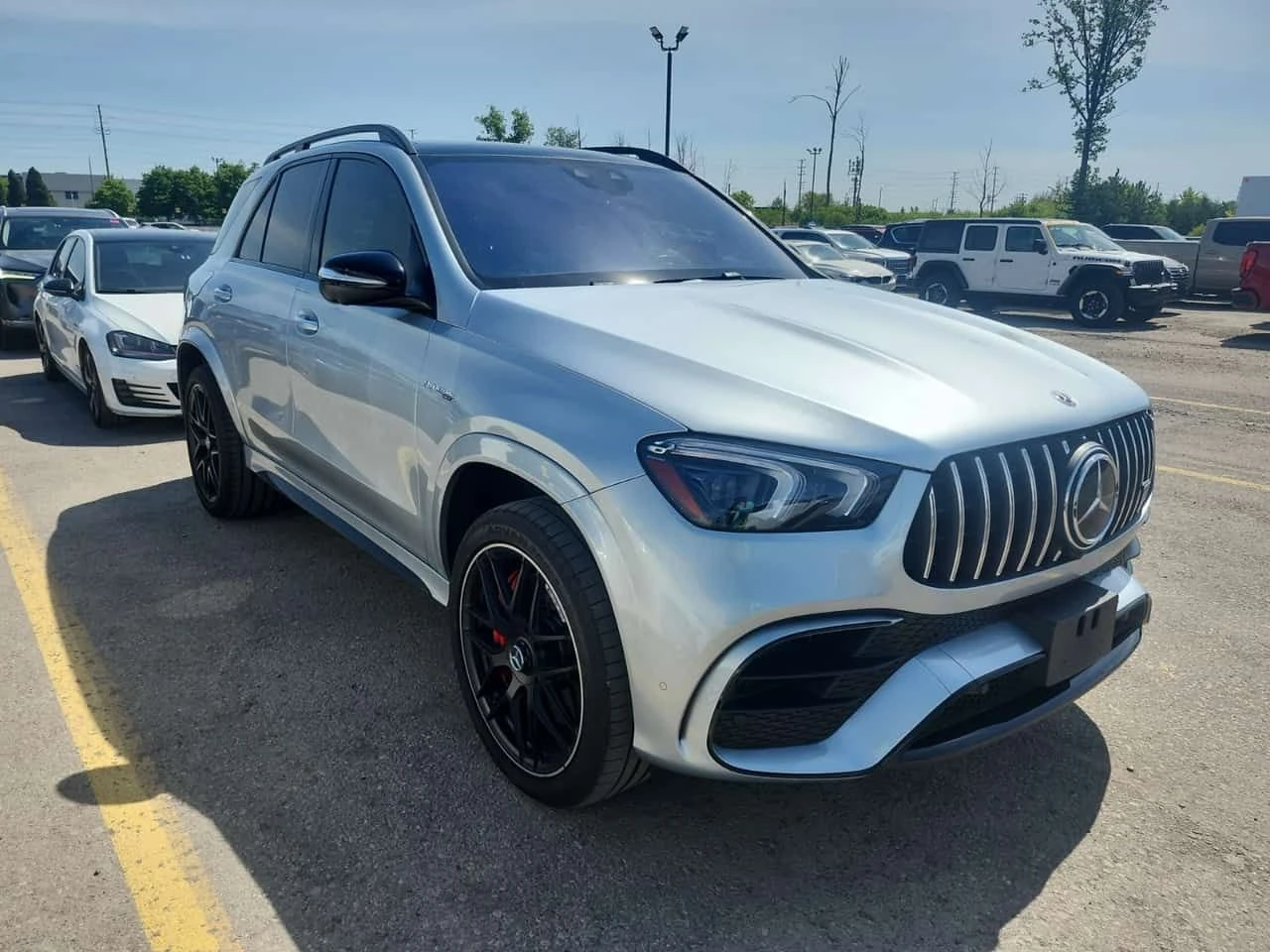 Mercedes-Benz GLE 63 S AMG | DISTR| 360| AIRMATIC| BURMESTER| ОБДУХВАНЕ| HUD, снимка 2 - Автомобили и джипове - 54827025