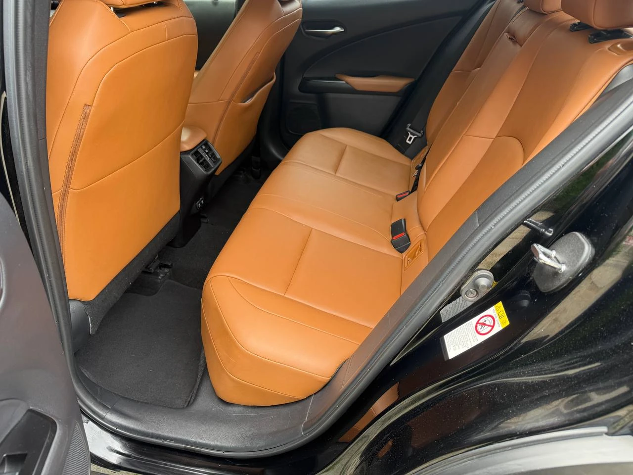 Lexus UX 200, снимка 7 - Автомобили и джипове - 54976962