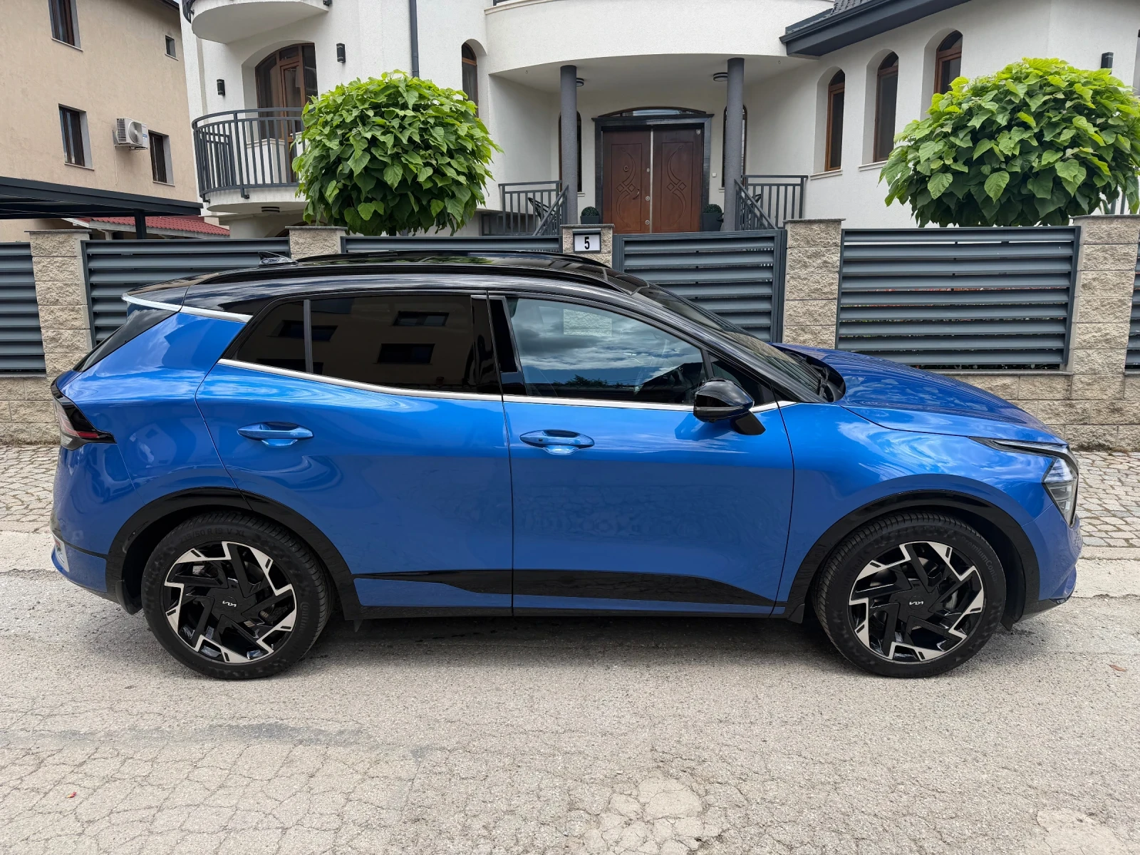 Kia Sportage, снимка 3 - Автомобили и джипове - 55025613