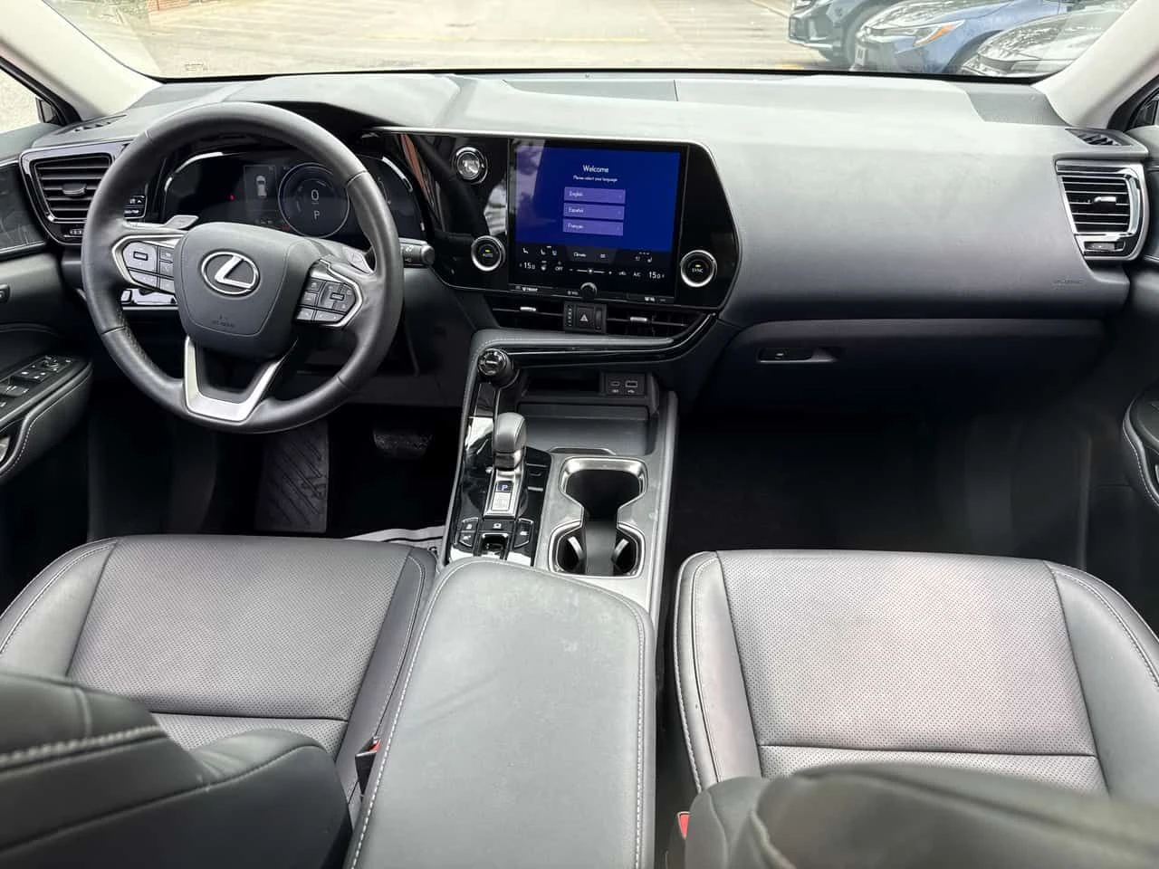 Lexus NX 350h  CARFAX, снимка 9 - Автомобили и джипове - 55721656