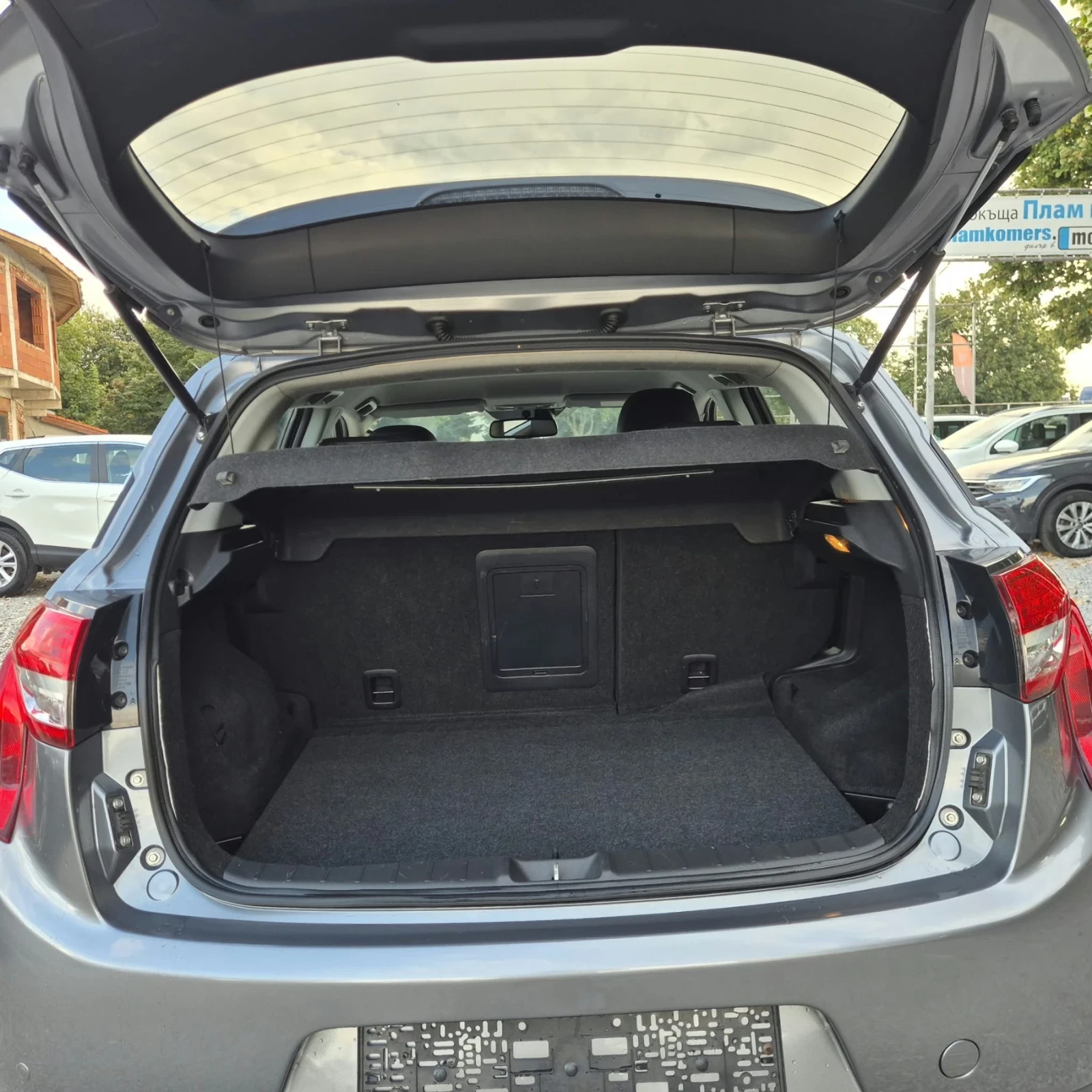 Citroen C4 AIRCROSS 1.6hdi-Confort, снимка 10 - Автомобили и джипове - 56170689