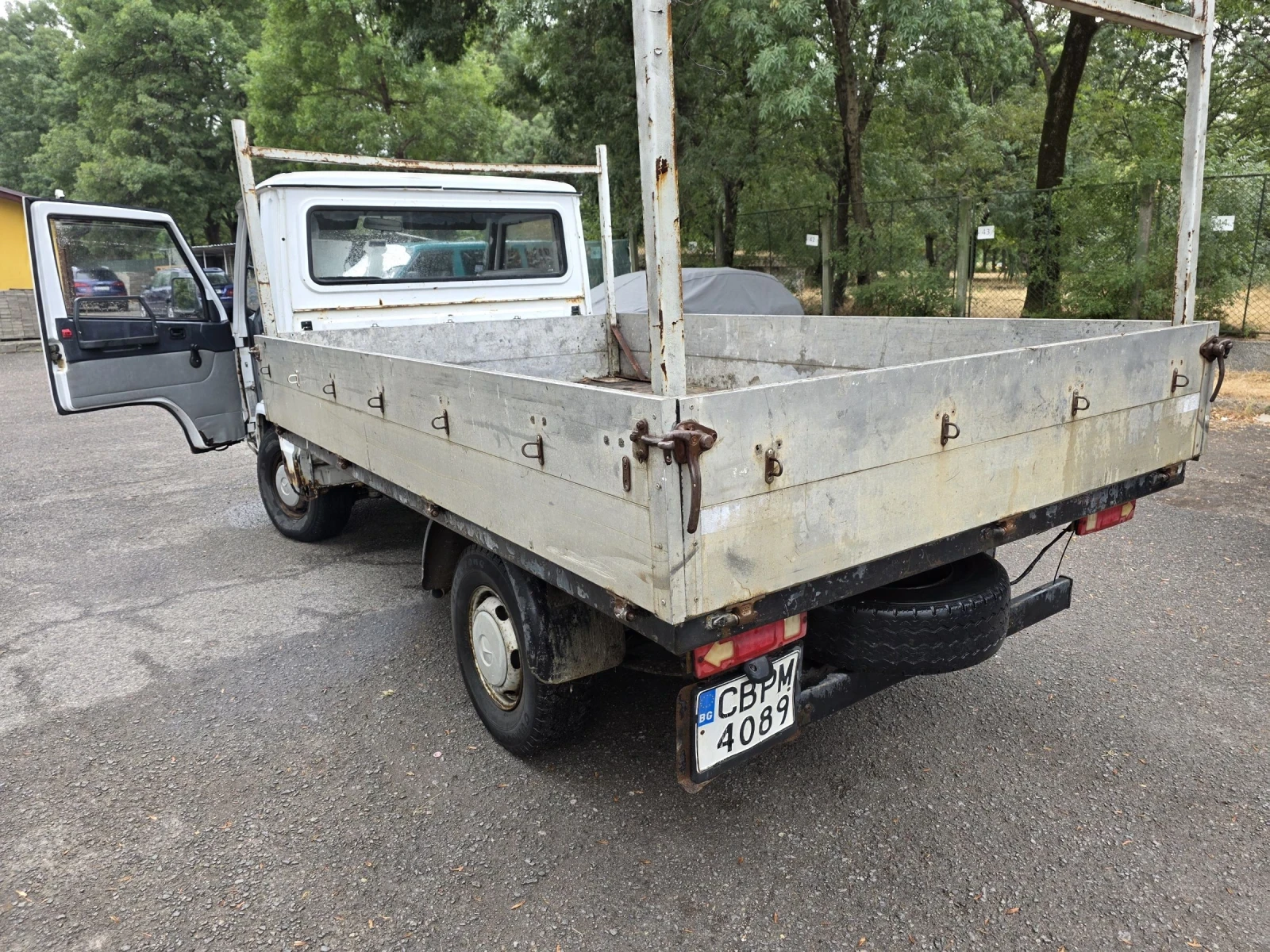 Mercedes-Benz Mb 100 D 2.4 Бордови - изображение 4