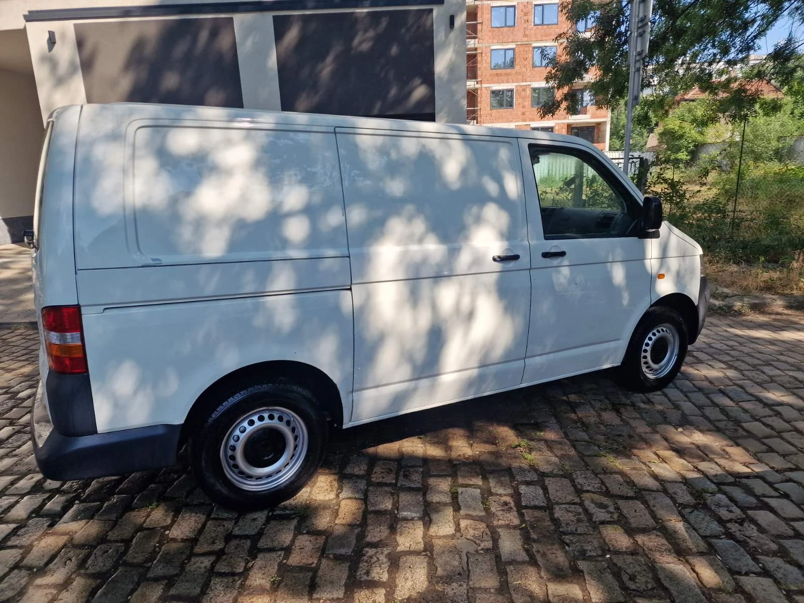 VW T5 1.9TDi, снимка 2 - Бусове и автобуси - 55222632