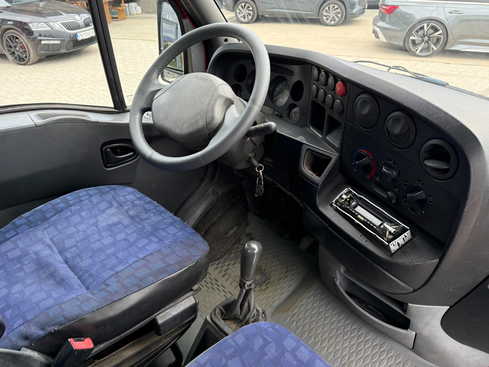 Iveco Daily 35C12 до 3.5т. 3.22м. , снимка 12 - Бусове и автобуси - 56725556