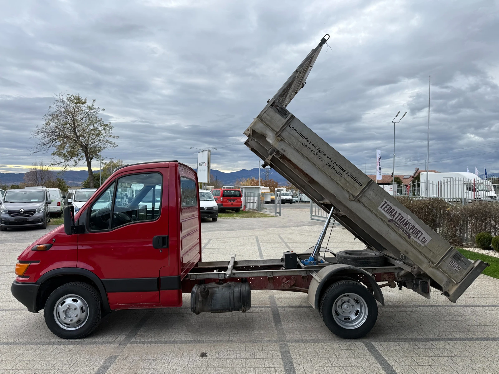 Iveco Daily 35C12 до 3.5т. 3.22м. , снимка 4 - Бусове и автобуси - 56725556