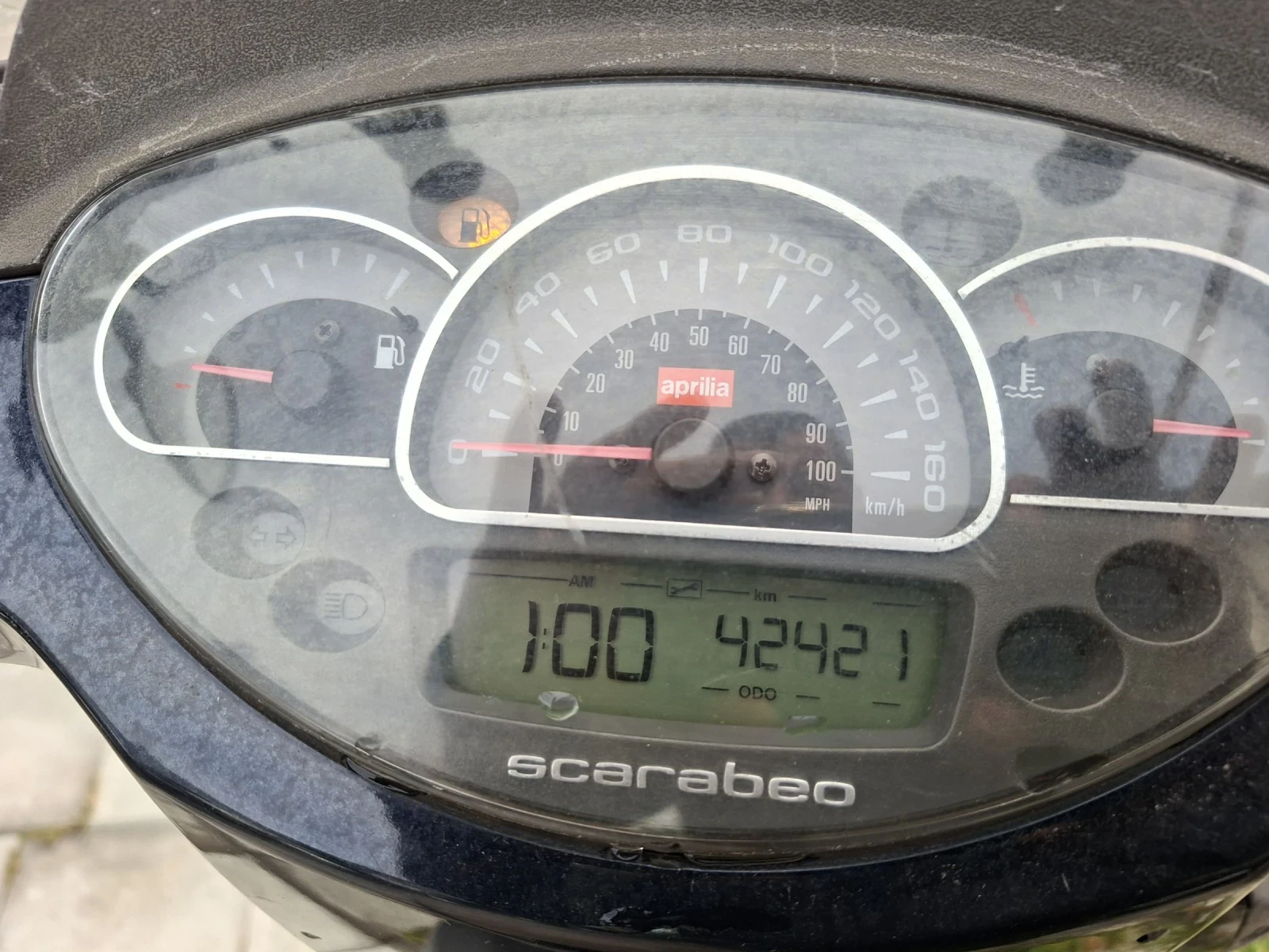 Aprilia Scarabeo 125ie става за А1 много лек пъргав и икономичен., снимка 4 - Мотоциклети и мототехника - 54771771