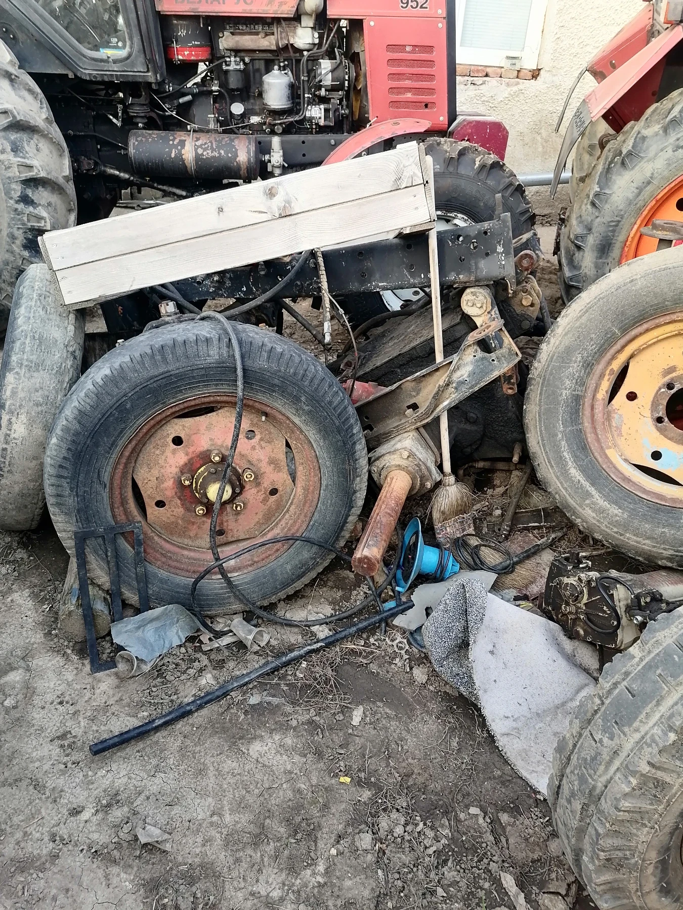 Трактор Беларус 82, снимка 13 - Селскостопанска техника - 48277202