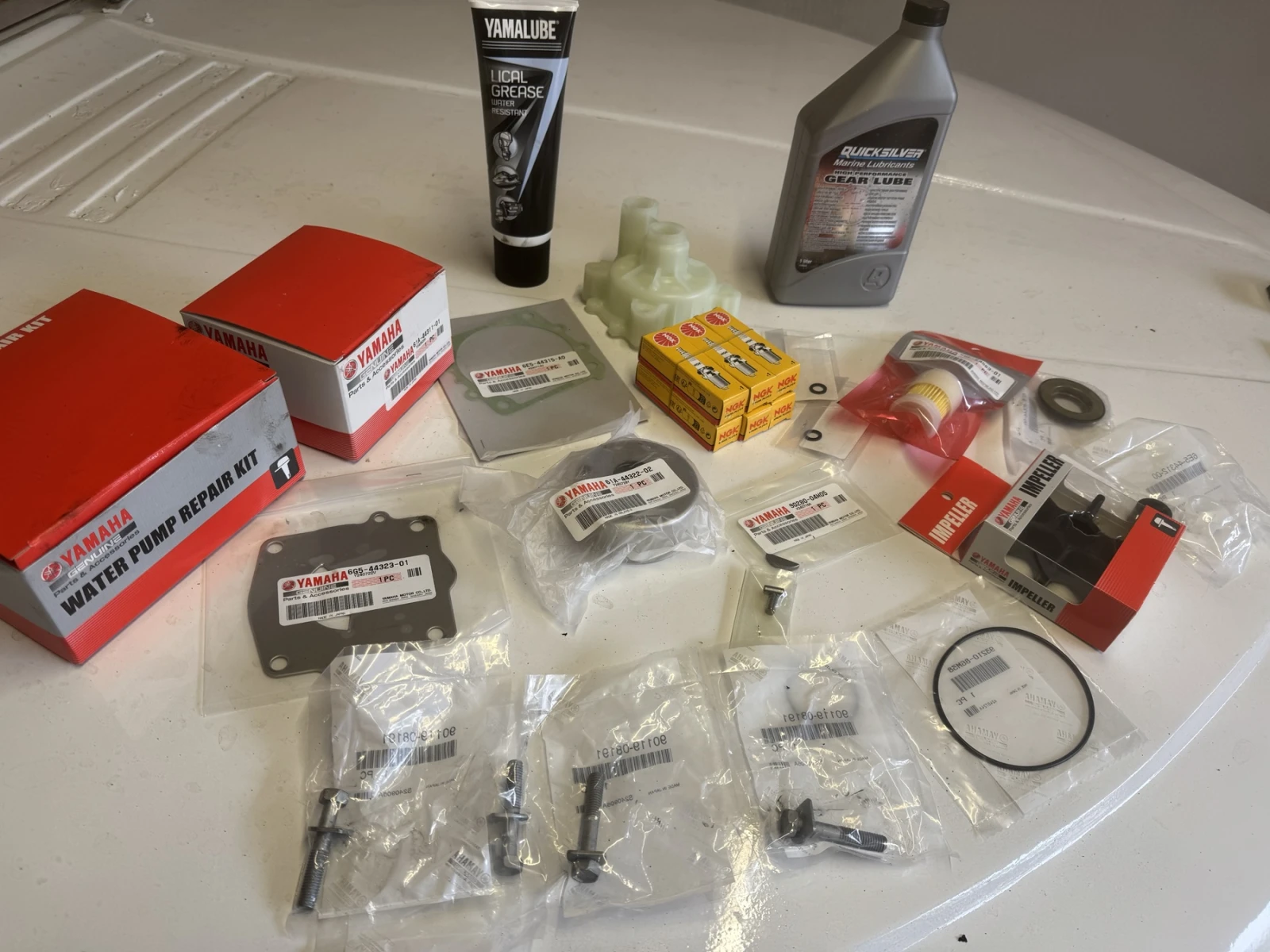 Моторна яхта Glastron CV - 21 - изображение 10