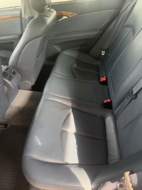 Mercedes-Benz E 220, снимка 13