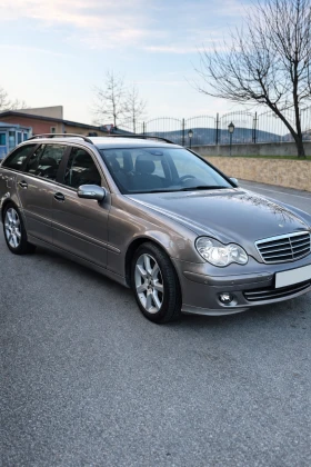 Mercedes-Benz C 220, снимка 2