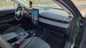 Ford Mustang Mach-E Premium Extended Range AWD, снимка 11