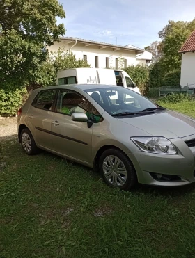 Toyota Auris, снимка 2