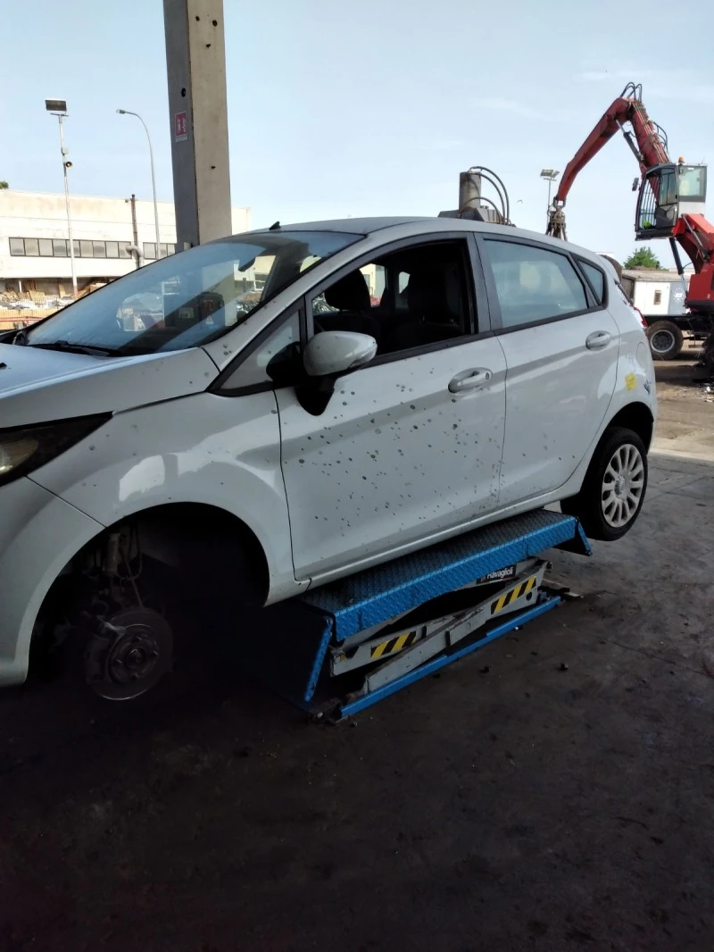 Ford Fiesta 1.25/1.4tdci, снимка 11 - Автомобили и джипове - 47071286