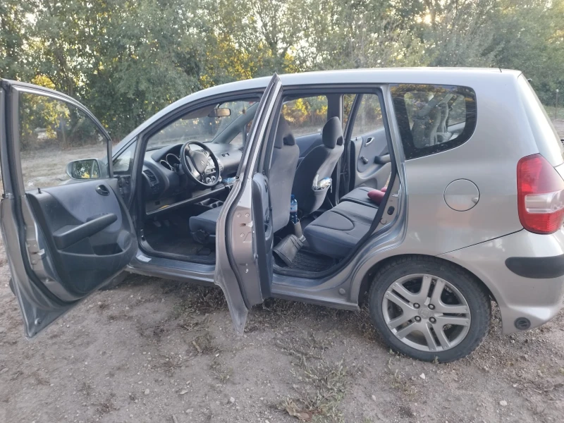 Honda Jazz, снимка 3 - Автомобили и джипове - 46924500