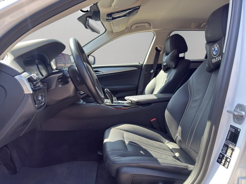 BMW 520 d X-Drive, снимка 9 - Автомобили и джипове - 49997639
