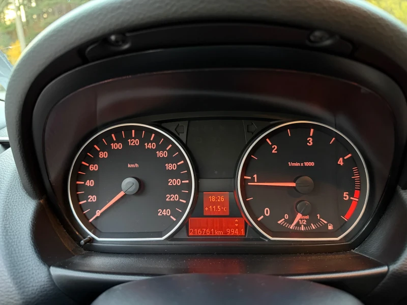 BMW 118, снимка 14 - Автомобили и джипове - 52517205