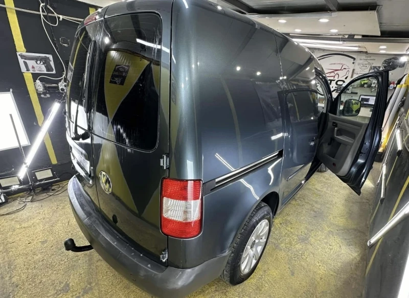 VW Caddy 1.9 TDI, снимка 5 - Автомобили и джипове - 52951279