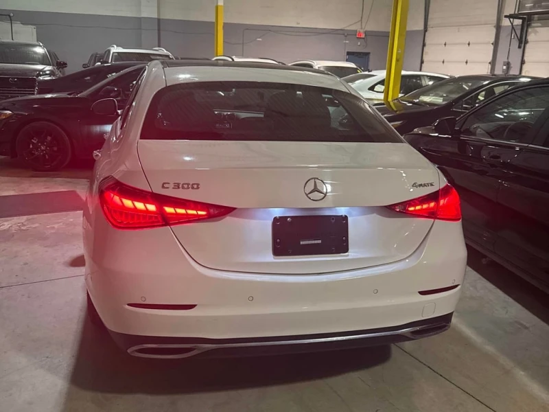 Mercedes-Benz C 300 * CARFAX * БЕЗ ПЪРВОНАЧАЛНА ВНОСКА, снимка 4 - Автомобили и джипове - 53219804