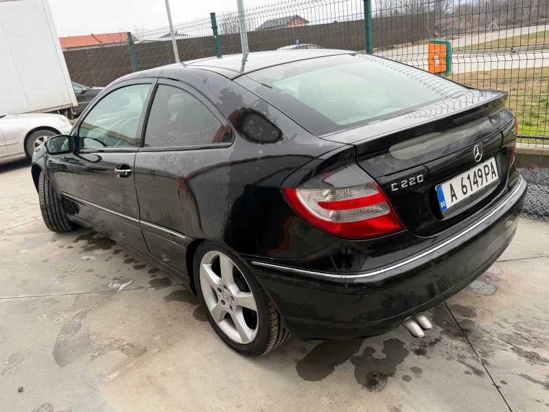 Mercedes-Benz C 220 2.2, снимка 3 - Автомобили и джипове - 53450210