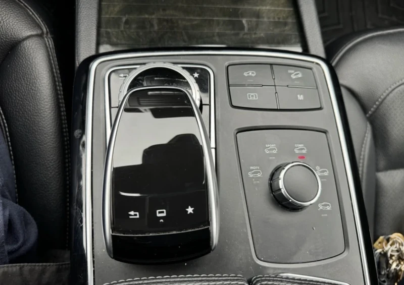 Mercedes-Benz GLS 450 9G * * 360 Камера * * Сервизна История * * , снимка 10 - Автомобили и джипове - 53571245