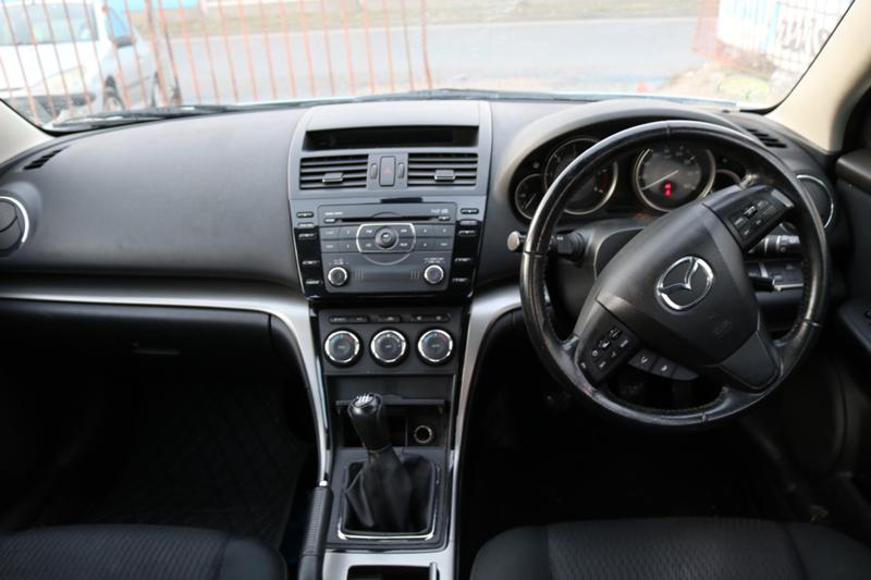 Mazda 6 2.2 MZR-CD, снимка 11 - Автомобили и джипове - 35118026
