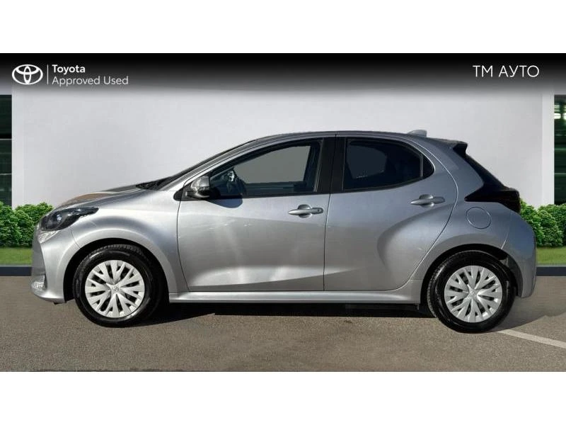 Toyota Yaris 1.5 HSD DYNAMIC+ NAVI, снимка 3 - Автомобили и джипове - 49003305