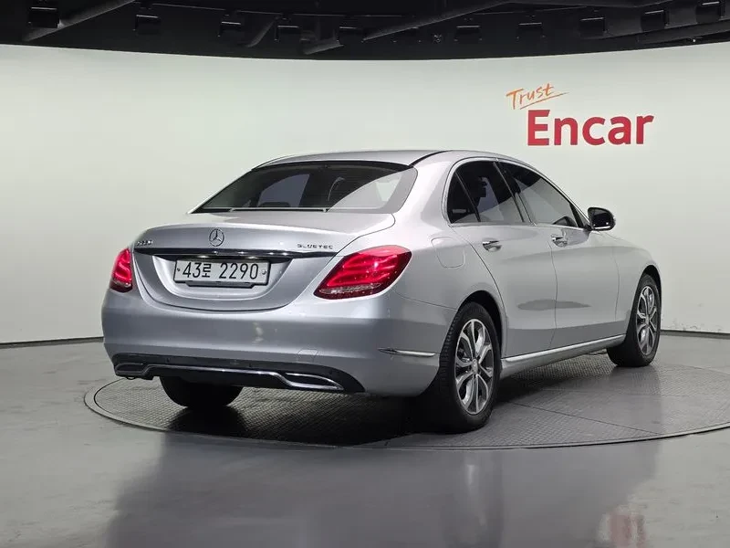 Mercedes-Benz C 220, снимка 2 - Автомобили и джипове - 54282438