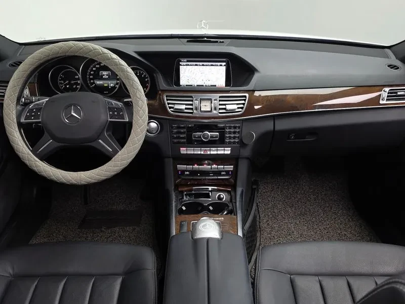 Mercedes-Benz E 300 W212 E300 Elegance, снимка 7 - Автомобили и джипове - 55218763