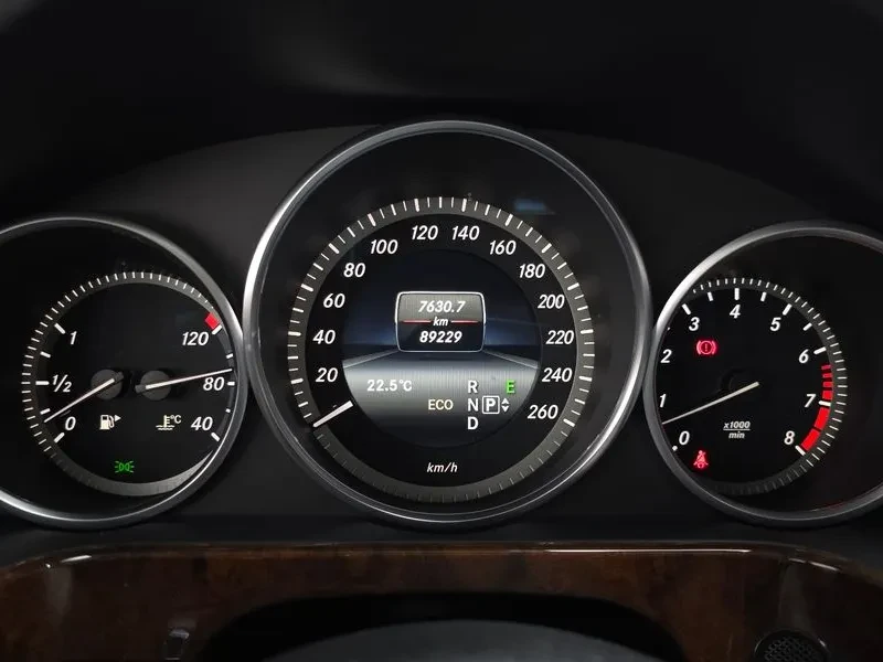Mercedes-Benz E 300 W212 E300 Elegance, снимка 8 - Автомобили и джипове - 55218763