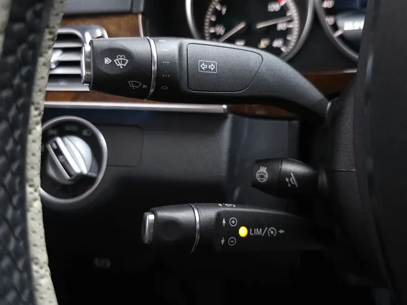 Mercedes-Benz E 300 W212 E300 Elegance, снимка 17 - Автомобили и джипове - 55218763