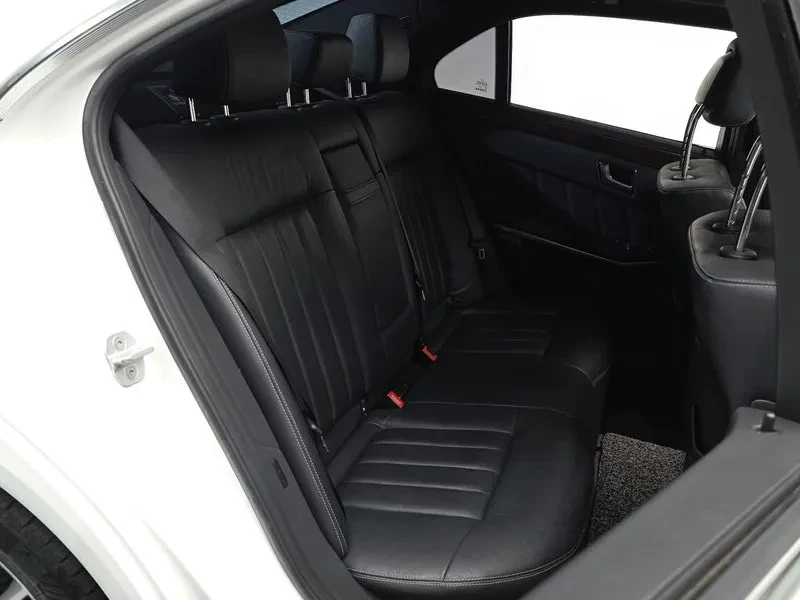 Mercedes-Benz E 300 W212 E300 Elegance, снимка 12 - Автомобили и джипове - 55218763
