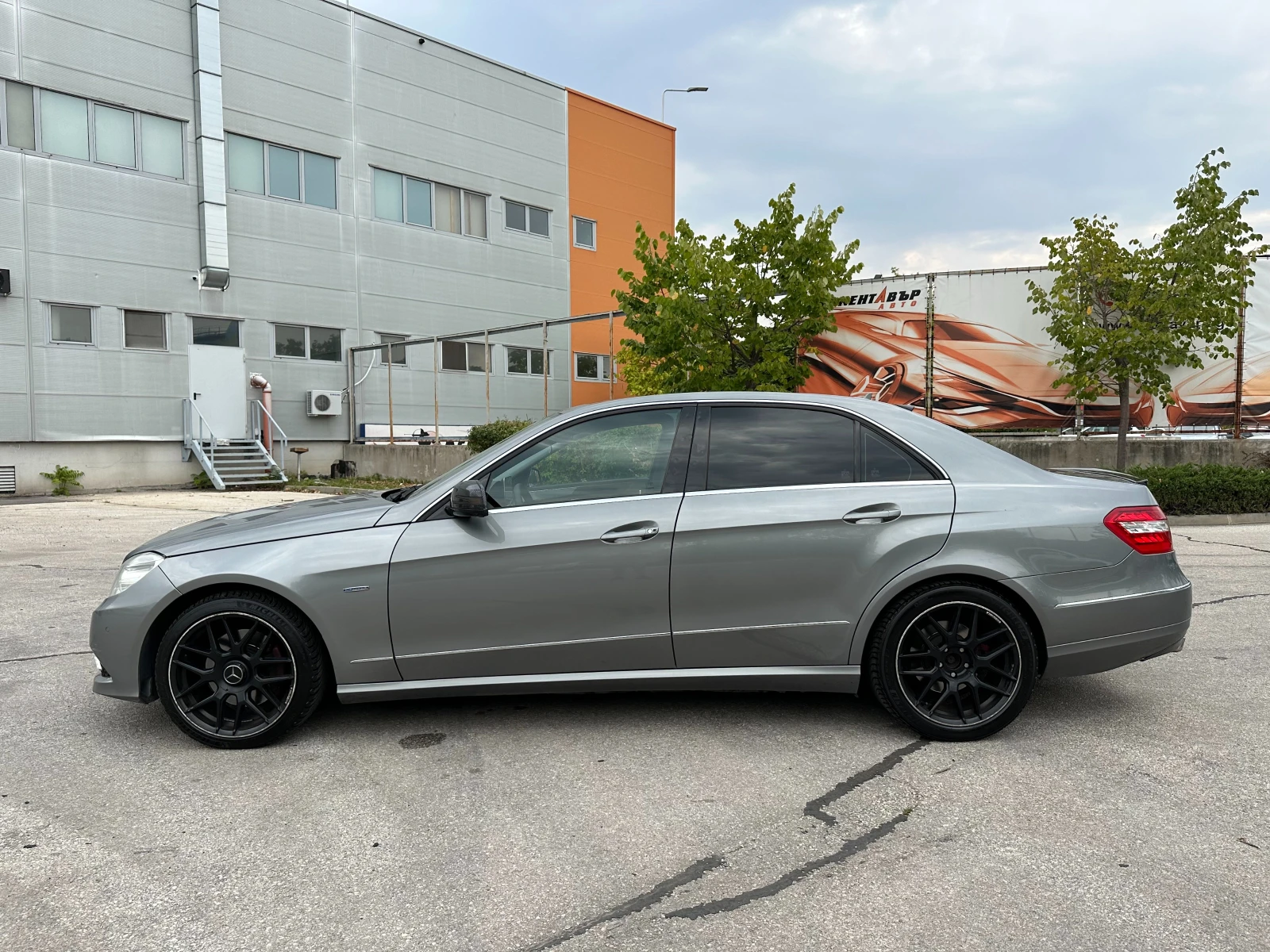 Mercedes-Benz E 250 CDI AMG PACK  - изображение 2