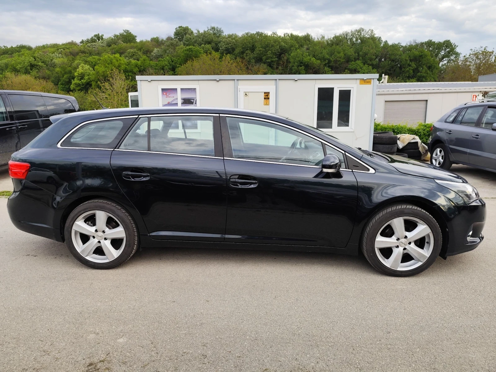 Toyota Avensis 1.8 Швейцария  - изображение 3