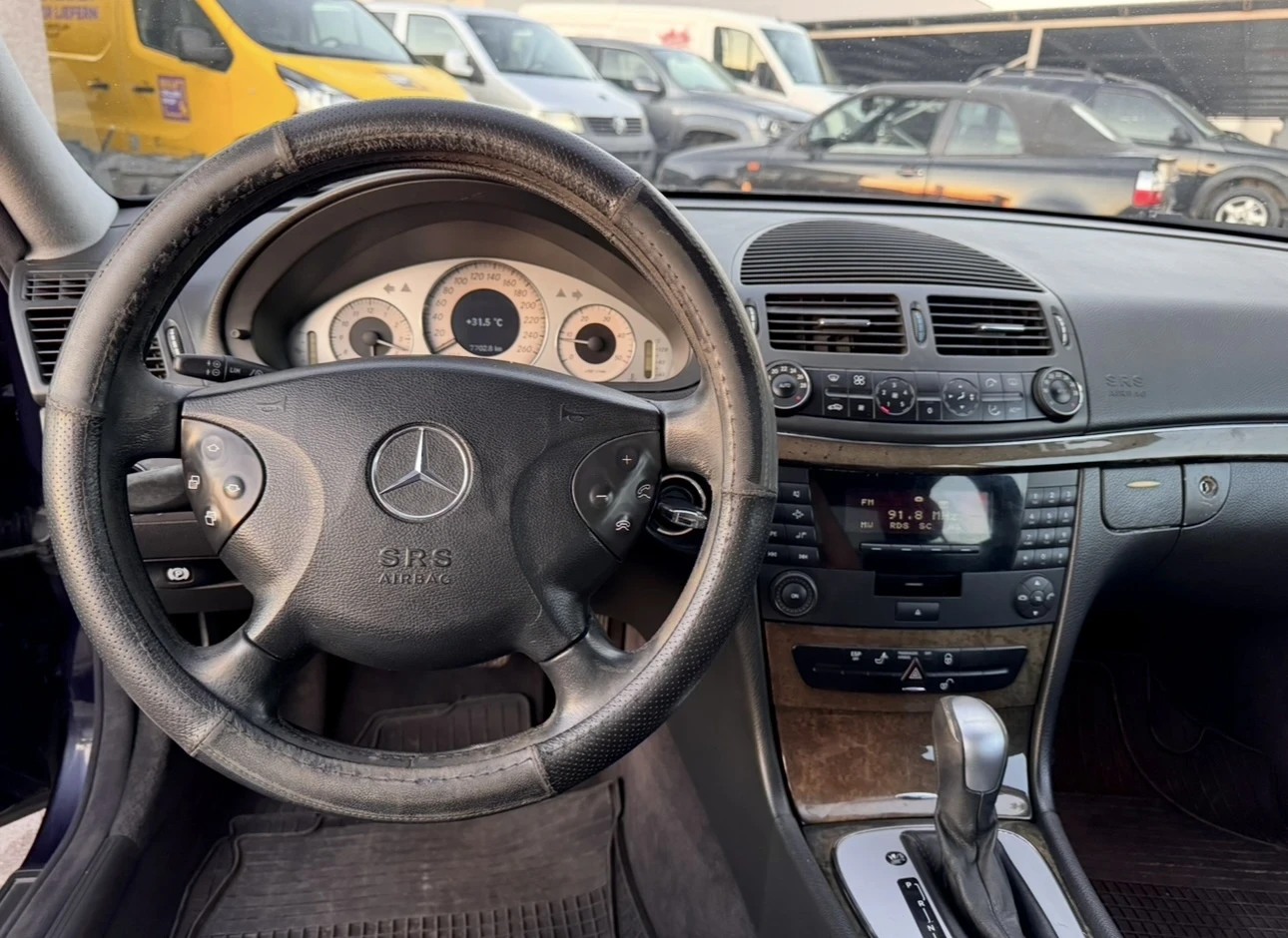 Mercedes-Benz E 220 CDI / Автомат - изображение 6
