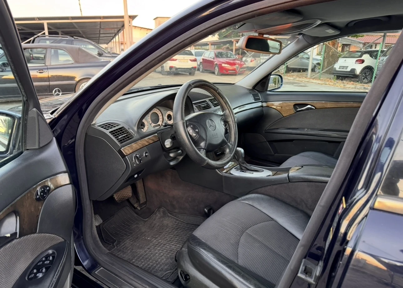Mercedes-Benz E 220 CDI / Автомат - изображение 5