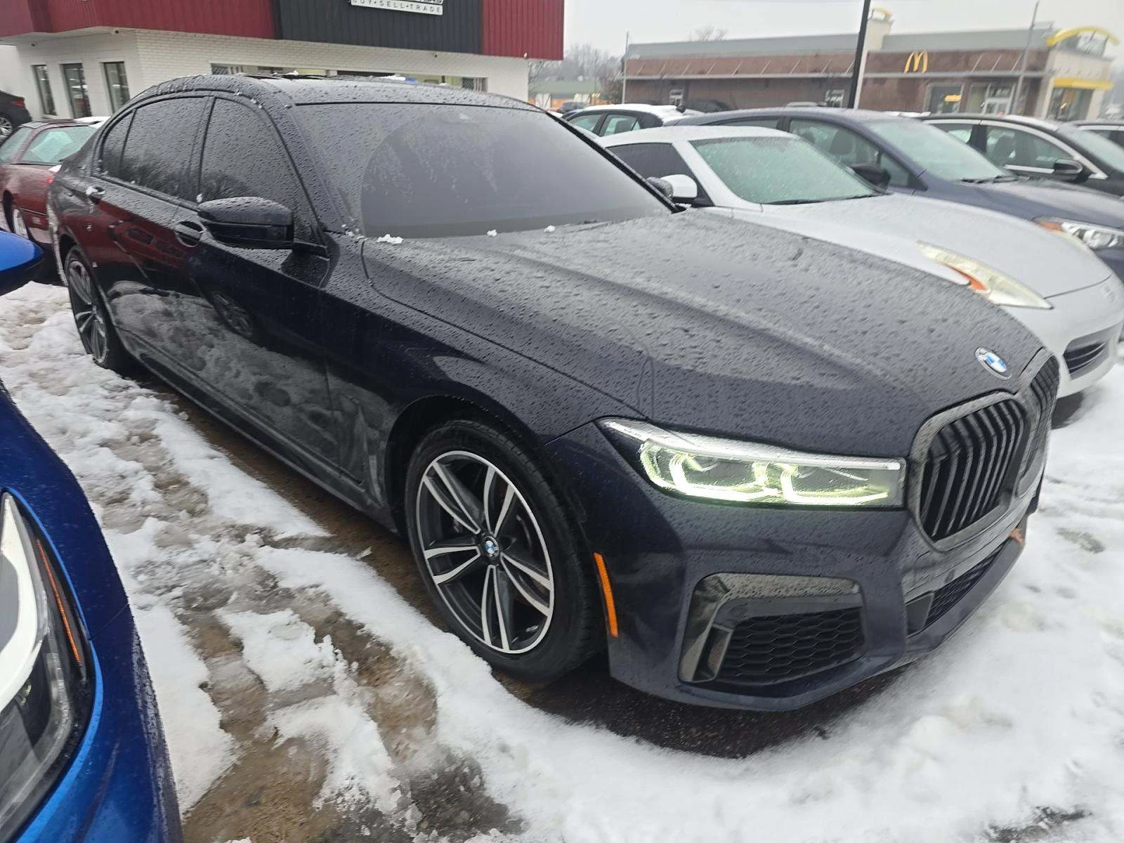 BMW 740 MAPCK* PANO* ОБДУХ* H/K* HUD* AMBIENT - изображение 2