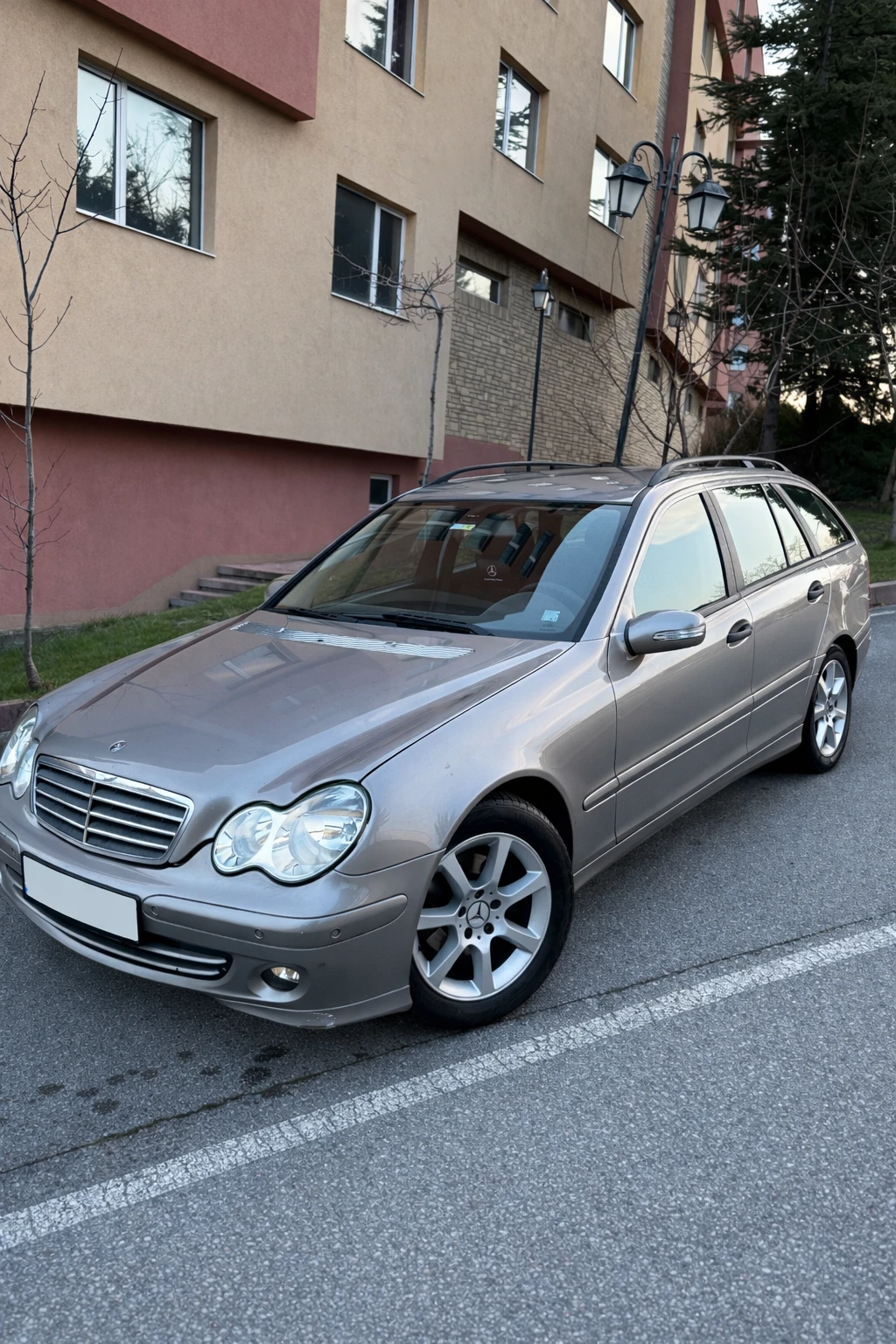 Mercedes-Benz C 220
