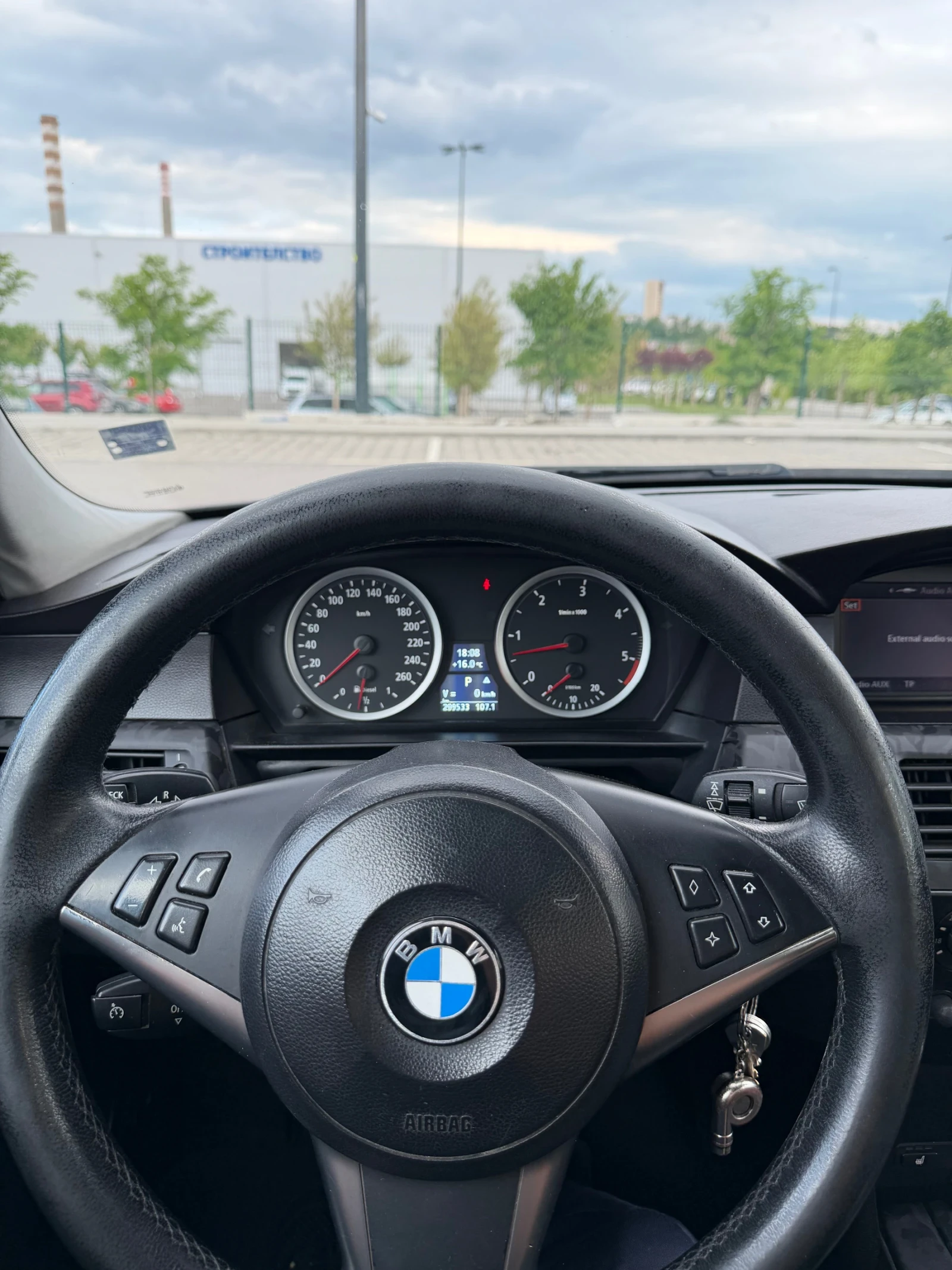 BMW 530, снимка 12 - Автомобили и джипове - 54497140