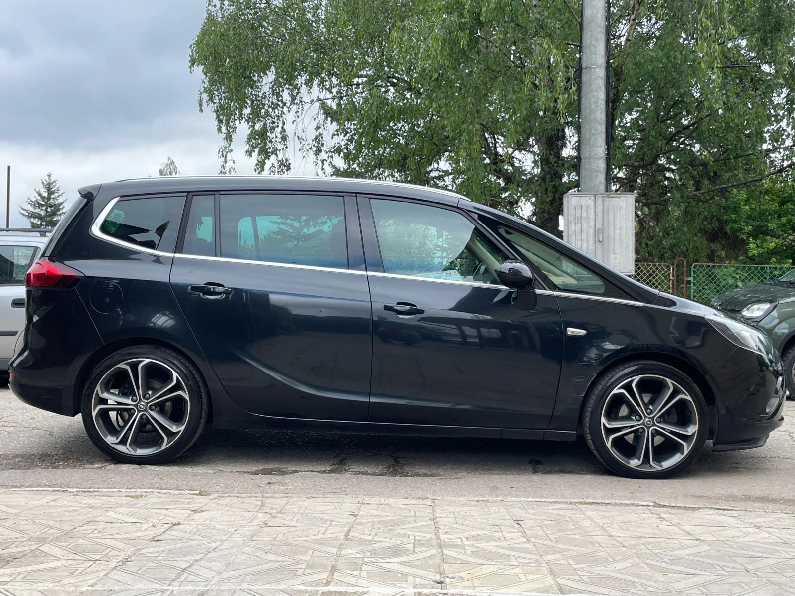 Opel Zafira 1.4Тi* 6+ 1* 140kc* full* , снимка 11 - Автомобили и джипове - 54596454